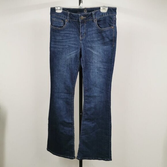 So Flare  Jeans - Picture 1 of 4